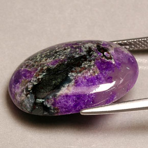 Sugilite naturale multicolore da 16,51 ct, taglio ovale, opaco