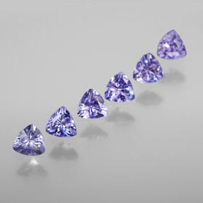 Tanzanite naturale blu da  ct, trillion, VVS-VS