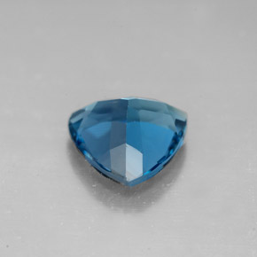 Topazio naturale blu da 2,86 ct, trillion, VVS