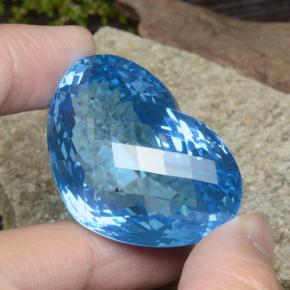 Topazio naturale blu da 137,65 ct, a forma di cuore, VVS