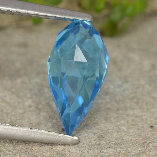 Topazio Blu svizzero naturale da 2.66 ct, Taglio briolette, VS