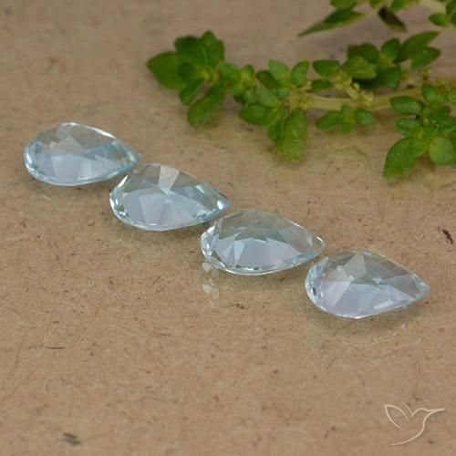 Gemme di Topazio Celeste naturale da 3.32 ct, Forma a pera, VVS-VS