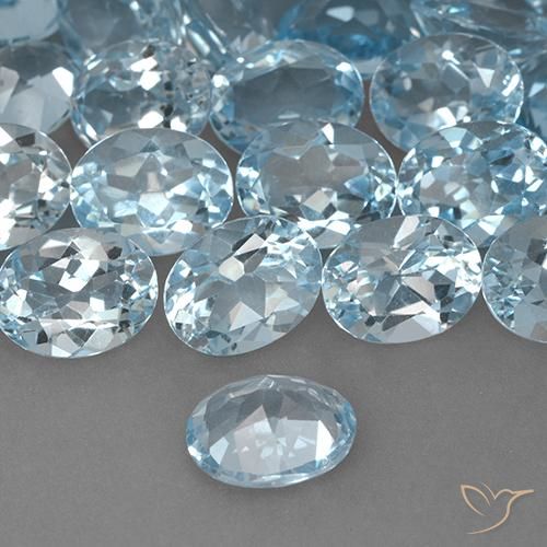 Topazio Celeste naturale da 2.31 ct, Ovale, VVS-VS