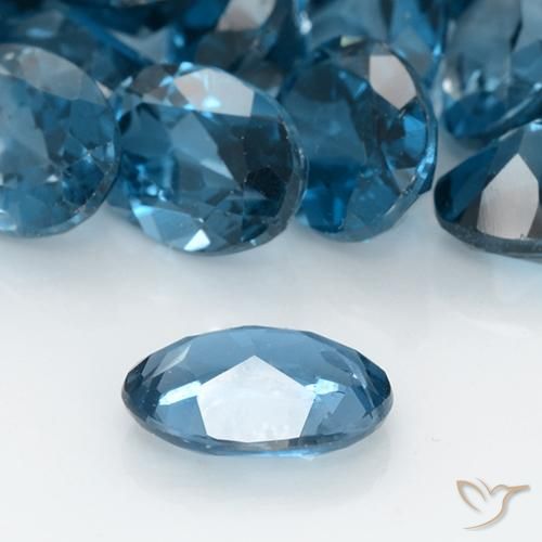 Topazio Blu London naturale da 0.91 ct, Ovale, VVS-VS