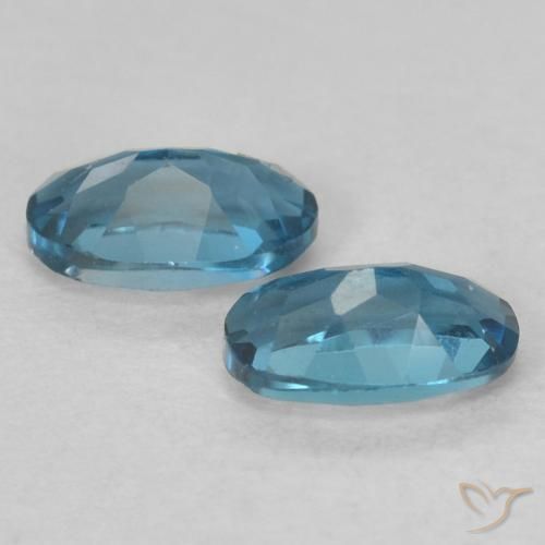 Gemme di Topazio Blu London naturale da 0.63 ct, Ovale, VVS