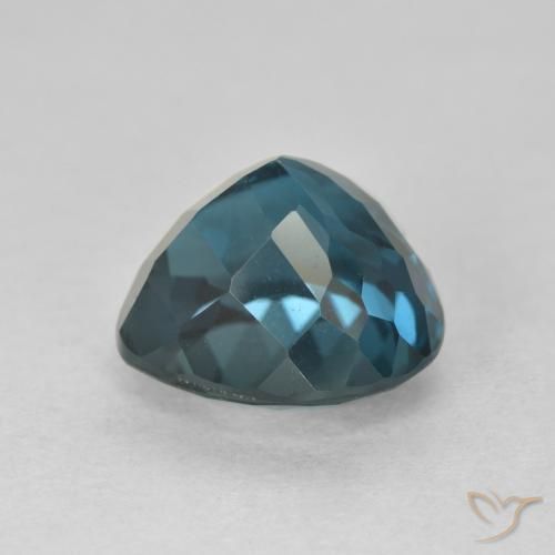 Topazio Blu London naturale da 5.53 ct, Cuore, VVS