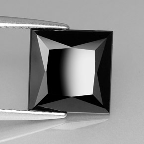 Tormalina naturale nero da 3,06 ct, quadrato, opaco