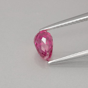 Tormalina naturale rosa da 0,84 ct, briolette, VVS-VS