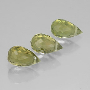 Tormalina naturale verde da 1,68 ct, briolette, VS