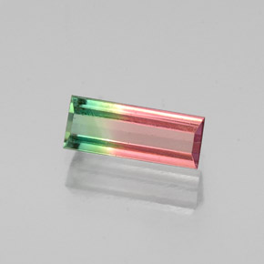 Tormalina naturale multicolore da 0,68 ct, baguette, VS