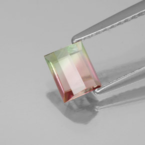 Tormalina naturale multicolore da 0,69 ct, baguette, VS