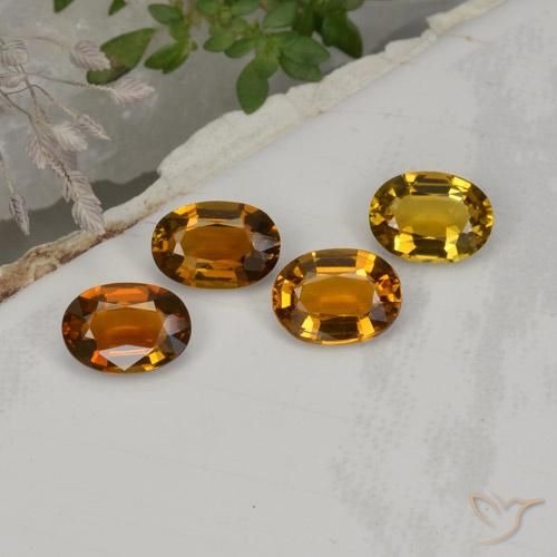 Gemme di Tormalina Marrone Cannella Intenso naturale da 3.24 ct, Ovale, VVS-VS