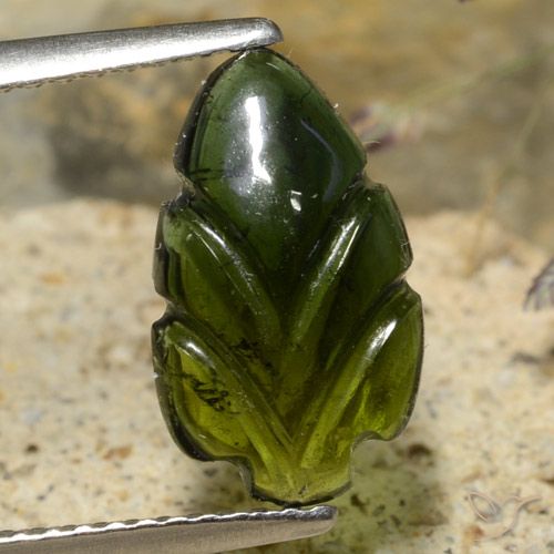2.02ct Naturale Verde foresta Tormalina, Taglio a fiore, Traslucido