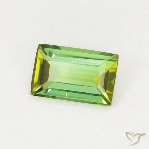 Tormalina Verde terroso naturale da 0.67 ct, Taglio a baguette, VVS-VS
