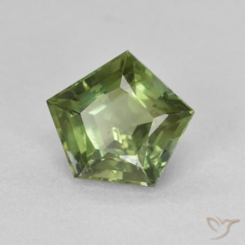 Tormalina Verde medio naturale da 2.03 ct, Taglio a fantasia, VVS
