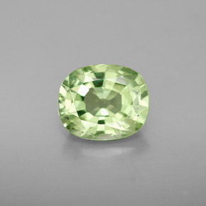 Granato tsavorite naturale verde da 2,62 ct, taglio a cuscino, VS
