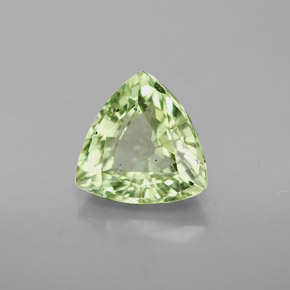 Granato tsavorite naturale verde da 2,56 ct, trillion, VS