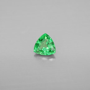 Granato tsavorite naturale verde da 0,54 ct, trillion, VS