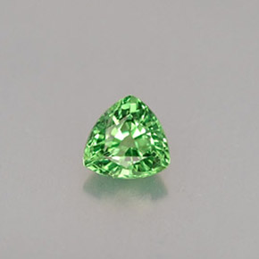 Granato tsavorite naturale verde da 0,27 ct, trillion, VS