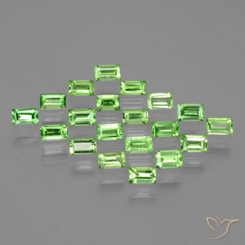 1.95ctw Naturale Verde acceso Granato Tsavorite, Taglio a baguette, VS