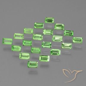 Gemme di Granato Tsavorite Verde acceso naturale da 1.66 ct, Taglio a baguette, VS
