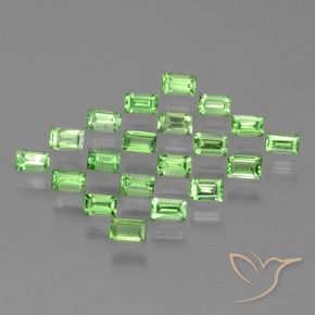 Gemme di Granato Tsavorite Verde acceso naturale da 1.73 ct, Taglio a baguette, VS