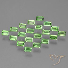 Gemme di Granato Tsavorite Verde acceso naturale da 1.33 ct, Taglio a baguette, VS