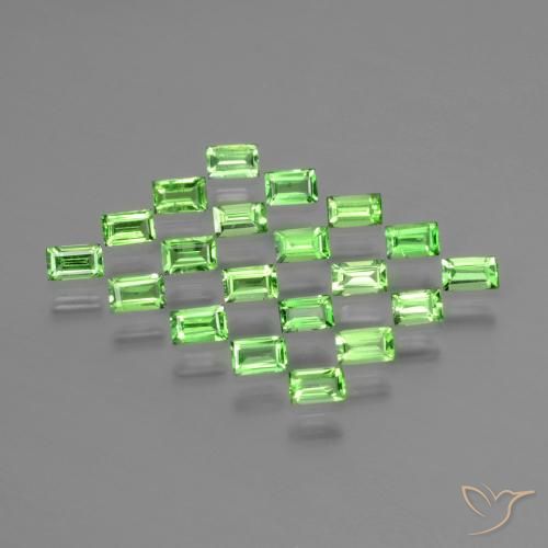 1.57ctw Naturale Verde acceso Granato Tsavorite, Taglio a baguette, VS