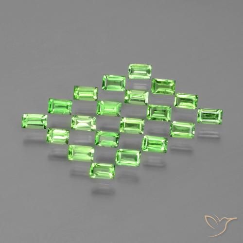 Gemme di Granato Tsavorite Verde acceso naturale da 1.57 ct, Taglio a baguette, VS