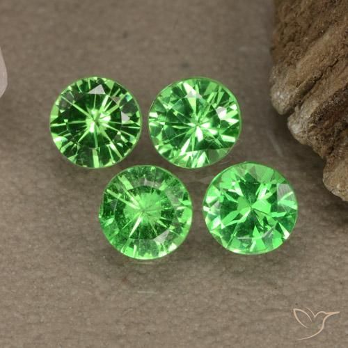 0.91ctw Naturale Verde acceso Granato Tsavorite, Rotondo, VS