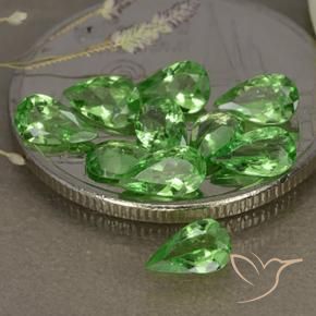 Gemme di Granato Tsavorite Verde acceso naturale da 1.79 ct, Forma a pera, VS