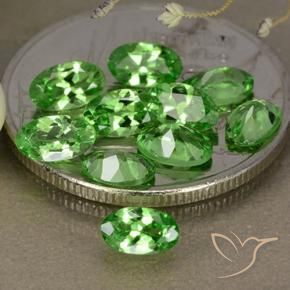 Gemme di Granato Tsavorite Verde medio naturale da 2.68 ct, Ovale, VS