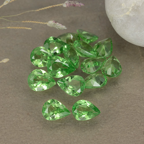 Granato tsavorite naturale verde da 2,07 ct, taglio a pera, VS