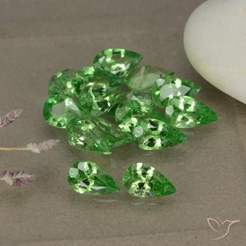3.33ctw Naturale Verde brillante Granato Tsavorite, Forma a pera, VS