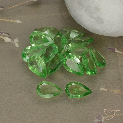 2.81ctw Naturale Verde acceso Granato Tsavorite, Forma a pera, VS