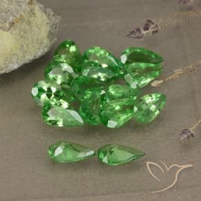 Gemme di Granato Tsavorite Verde brillante naturale da 2.41 ct, Forma a pera, VS