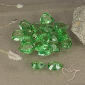 Gemme di Granato Tsavorite Luminoso verde foresta naturale da 2.48 ct, Forma a pera, VS