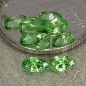 Gemme di Granato Tsavorite Verde acceso naturale da 2.21 ct, Ovale, VS