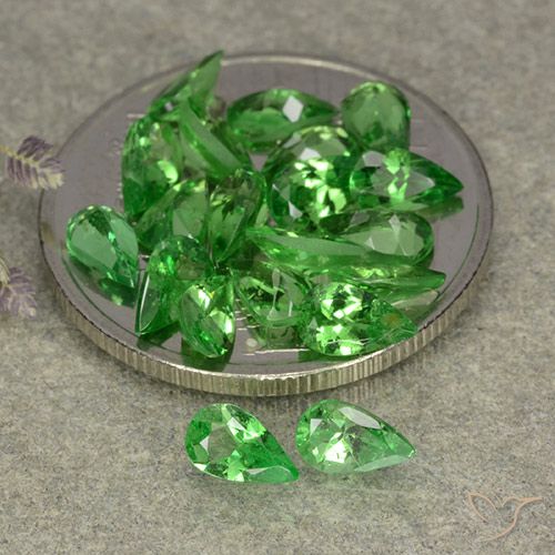 4.34ctw Naturale Verde brillante Granato Tsavorite, Forma a pera, VS