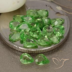 Gemme di Granato Tsavorite Verde acceso naturale da 2.48 ct, Forma a pera, VS