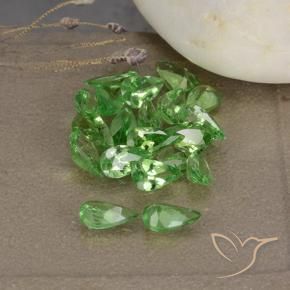 Gemme di Granato Tsavorite Verde medio naturale da 3.64 ct, Forma a pera, VS