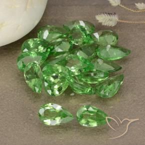 Gemme di Granato Tsavorite Verde intenso naturale da 4.39 ct, Forma a pera, VS