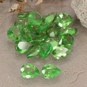 Gemme di Granato Tsavorite Verde brillante naturale da 2.46 ct, Forma a pera, VS
