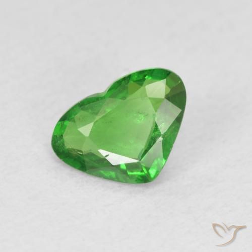 Granato Tsavorite Verde medio naturale da 0.80 ct, A forma di cuore, VS