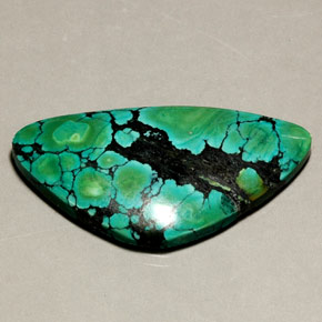 Turchese naturale verde da 31,36 ct, forma fantasia, opaco