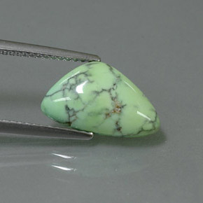 Turchese naturale verde da 2,71 ct, forma fantasia, opaco