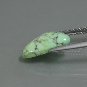 Turchese naturale verde da 2,71 ct, forma fantasia, opaco