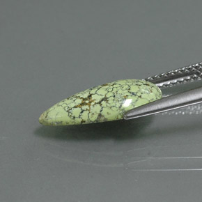 Turchese naturale verde da 1,85 ct, taglio a pera, opaco