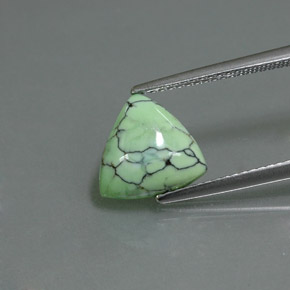 Turchese naturale verde da 2,47 ct, trillion, opaco