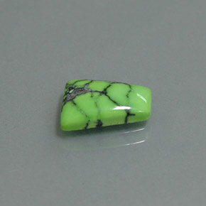 Turchese naturale verde da 1,63 ct, forma fantasia, opaco